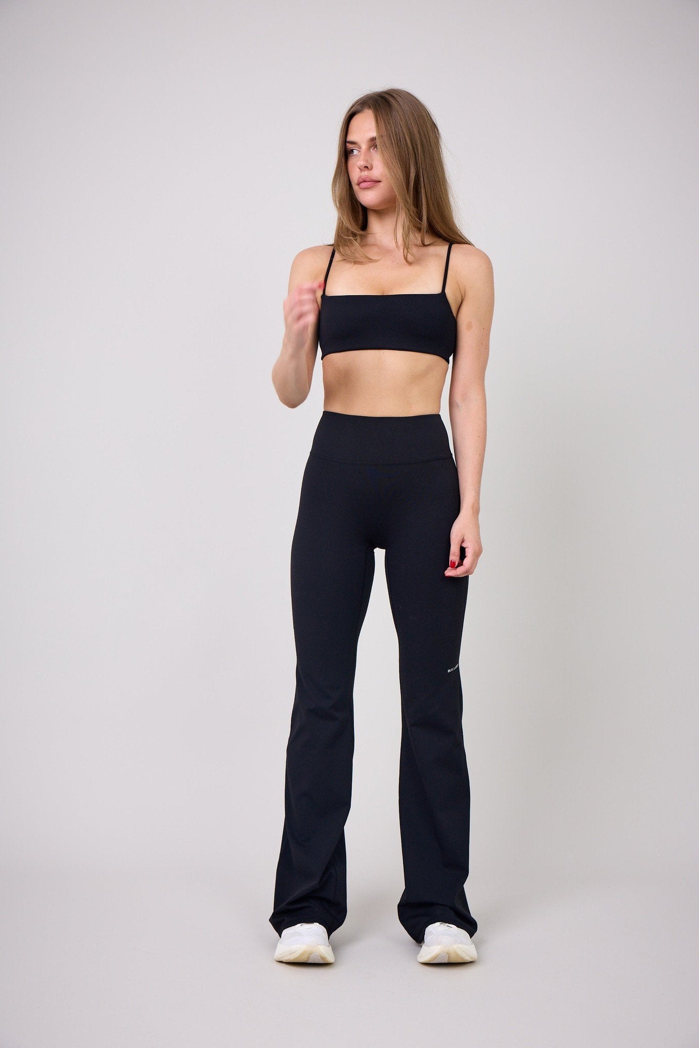 11GROUNDING FLARED PANT