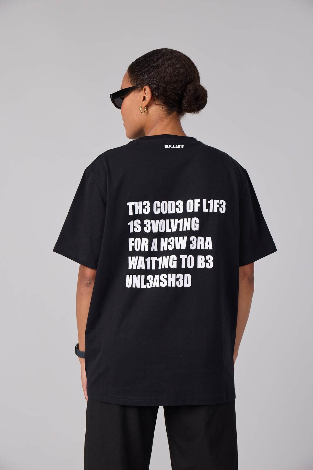 11REFLECT ICON BOX T-SHIRT #2 hover